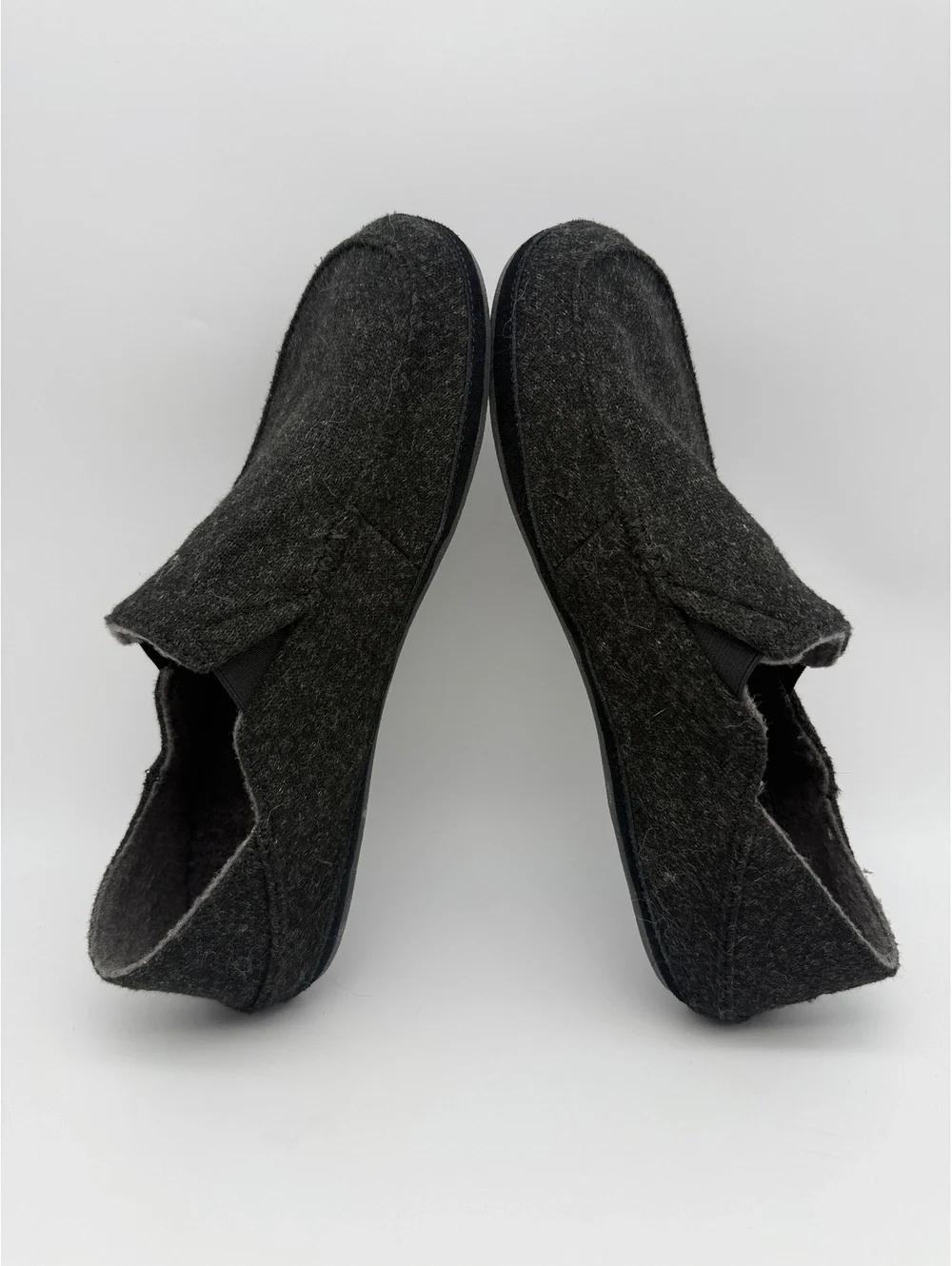 OluKai Moloa Hulu Men's Wool Slippers Black Shearling Lined Slip On Size 12